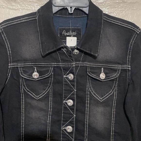 ❌SOLD❌ 🎁Holiday Sale! Now till the end of December. Amethyst Jacket - Picture 2 of 15